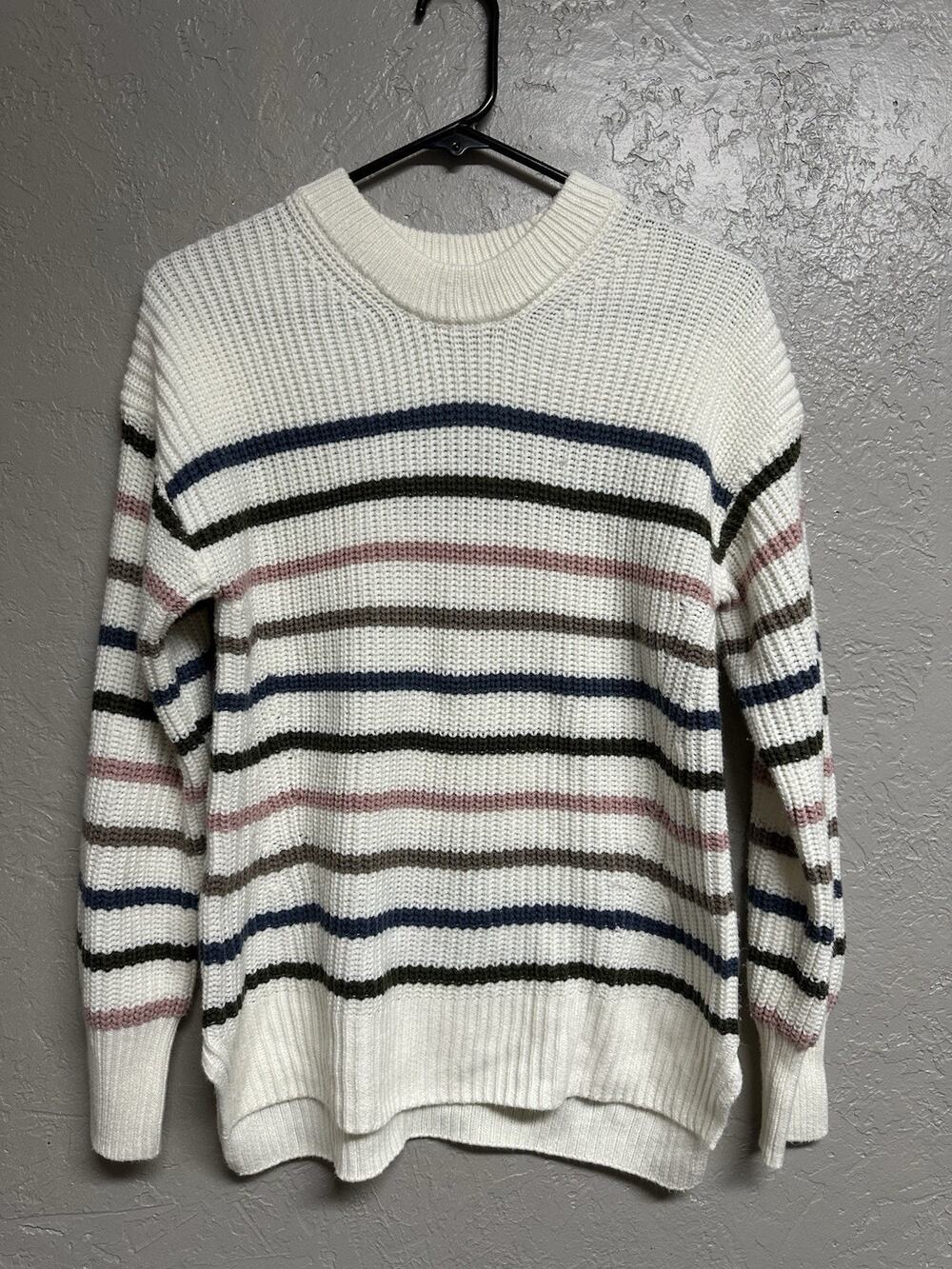 SO Sweater Women Medium Ivory Striped‎ Chunky Knit Cozy Cottagecore Casual